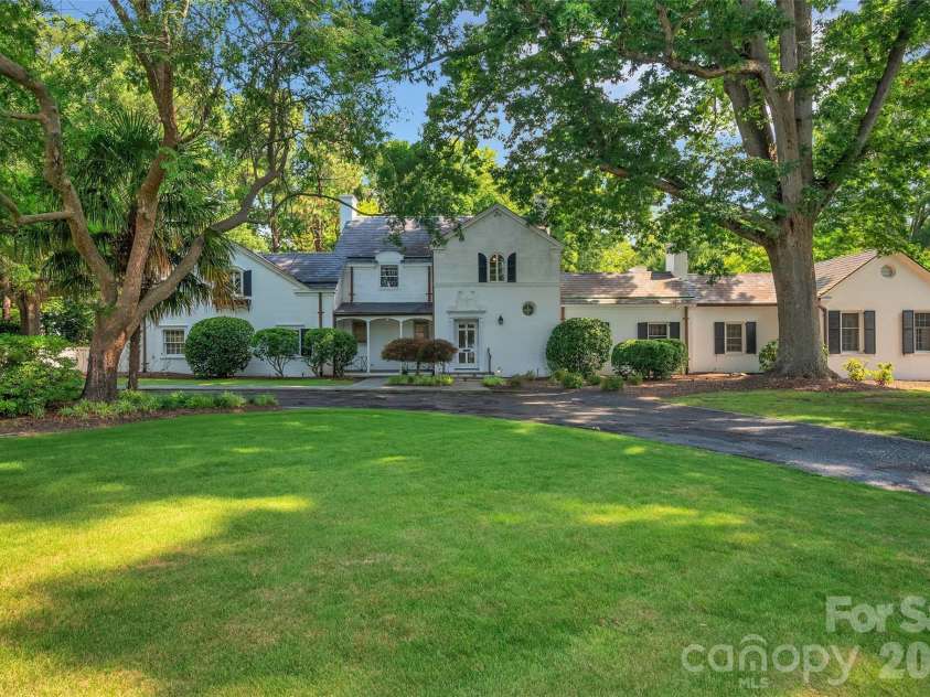 333 Chestnut Street, Troy, NC 27371.  MLS# CAR4397678, YatesRealty ID 35719. 