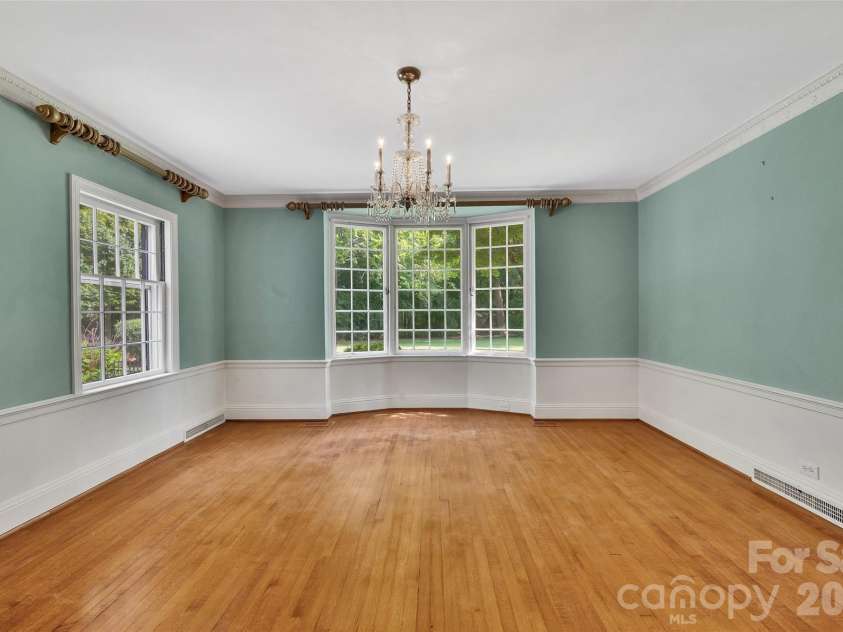 333 Chestnut Street, Troy, NC 27371.  MLS# CAR4397678, YatesRealty ID 35719. Dining room