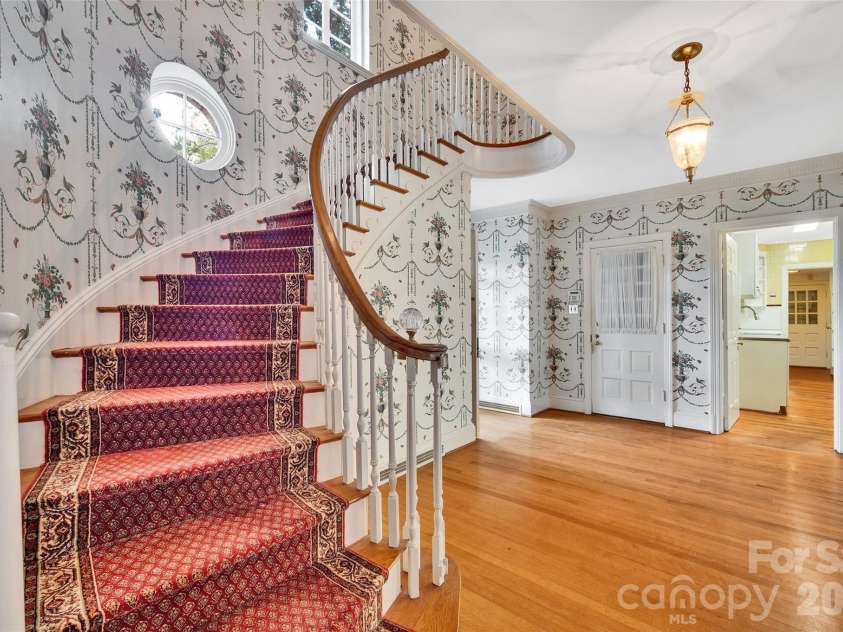 333 Chestnut Street, Troy, NC 27371.  MLS# CAR4397678, YatesRealty ID 35719. Foyer