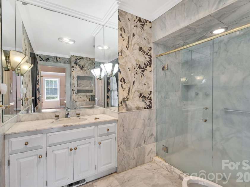 333 Chestnut Street, Troy, NC 27371.  MLS# CAR4397678, YatesRealty ID 35719. 
