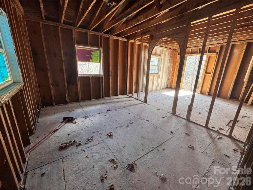 90 Scenic Hill Drive, Bryson City, NC 28713.  MLS# CAR4356255, YatesRealty ID 3572. 
