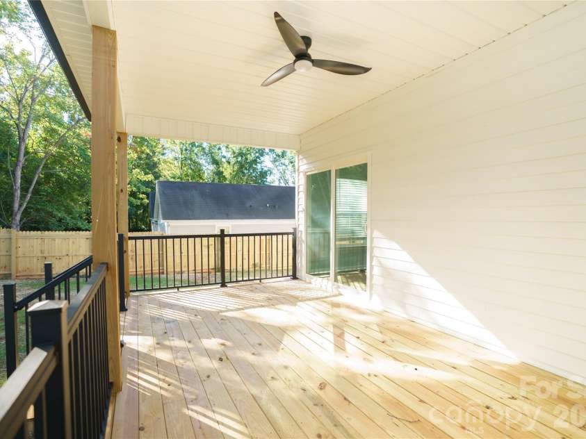 208 15th Street, Salisbury, NC 28144.  MLS# CAR4392722, YatesRealty ID 35720. BACK DECK