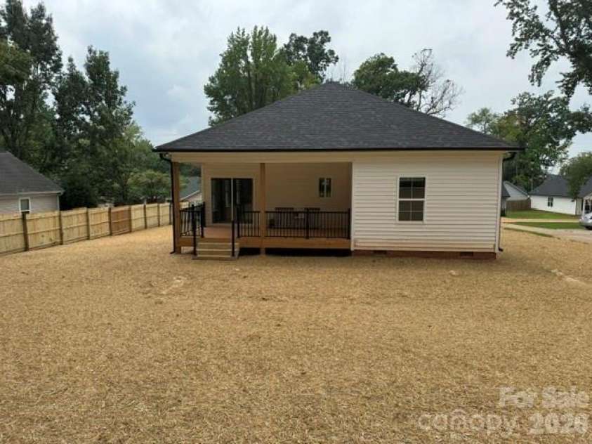 208 15th Street, Salisbury, NC 28144.  MLS# CAR4392722, YatesRealty ID 35720. BACK VIEW