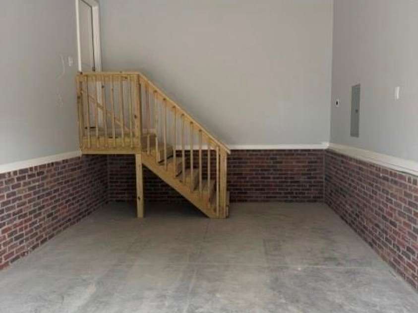208 15th Street, Salisbury, NC 28144.  MLS# CAR4392722, YatesRealty ID 35720. GARAGE