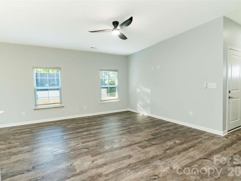 208 15th Street, Salisbury, NC 28144.  MLS# CAR4392722, YatesRealty ID 35720. LIVINGROOM
