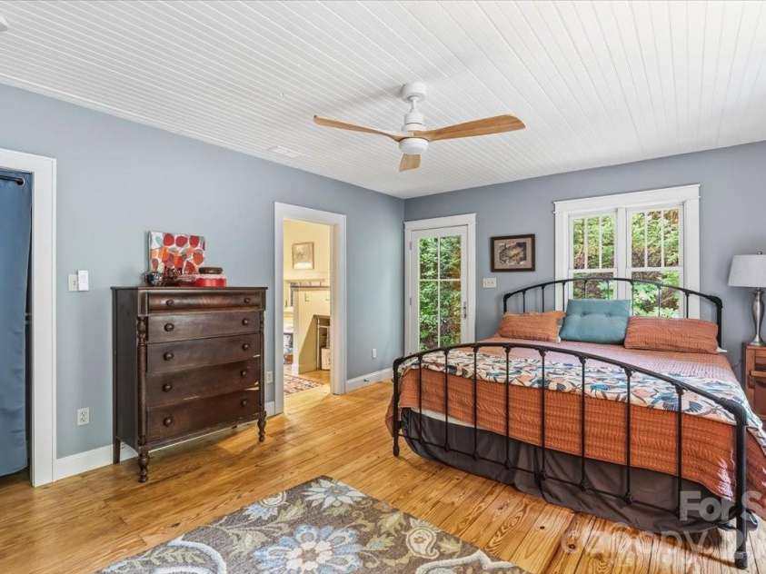 128 Barnet Mountain Drive, Marshall, NC 28753.  MLS# CAR4390222, YatesRealty ID 35721. Primary bedroom