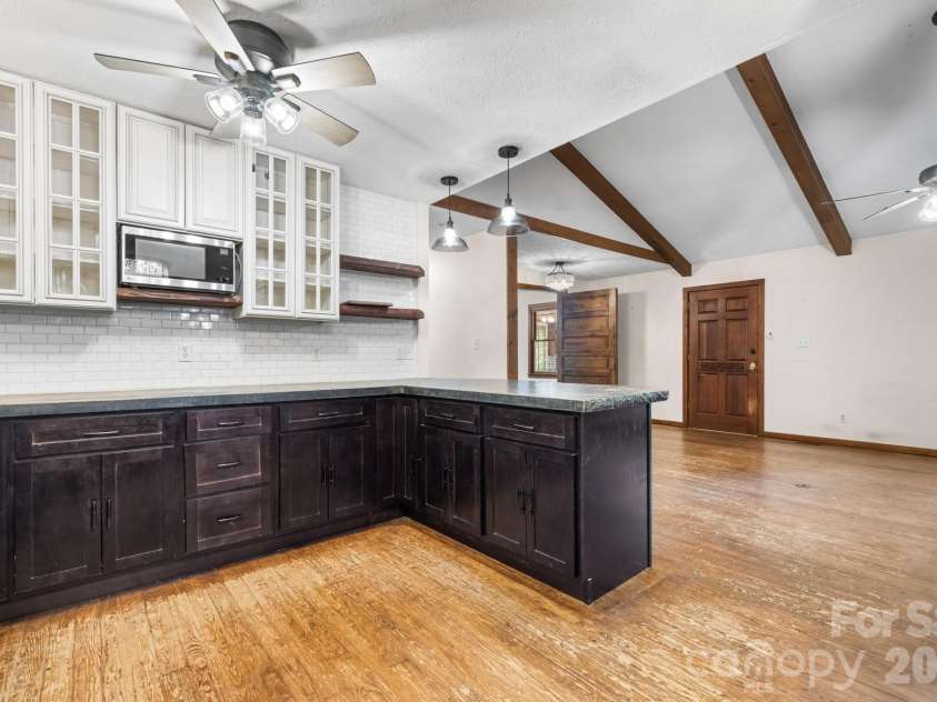 3466 Dry Ponds Road, Granite Falls, NC 28630.  MLS# CAR4393948, YatesRealty ID 35722. Tile backsplash