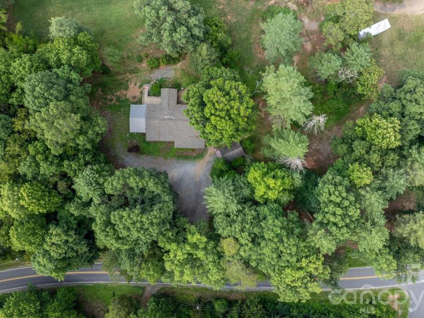 3466 Dry Ponds Road, Granite Falls, NC 28630.  MLS# CAR4393948, YatesRealty ID 35722. Winding trails