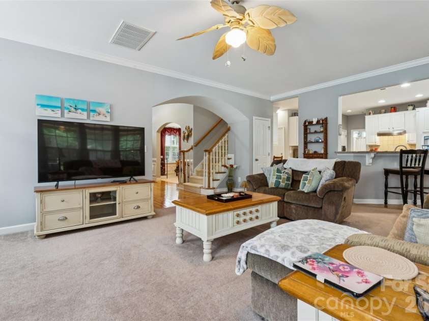 8108 Penman Springs Drive, Waxhaw, NC 28173.  MLS# CAR4398921, YatesRealty ID 35723. 