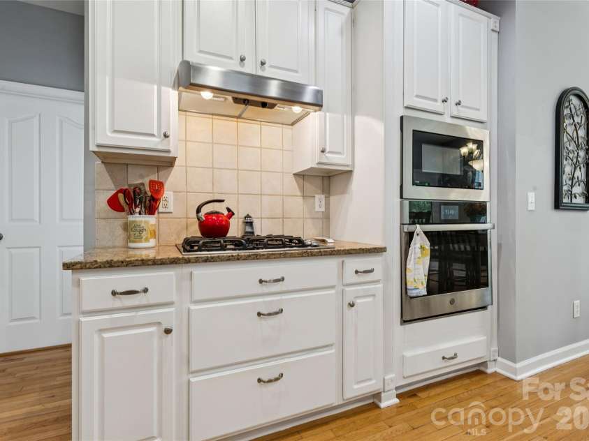 8108 Penman Springs Drive, Waxhaw, NC 28173.  MLS# CAR4398921, YatesRealty ID 35723. 