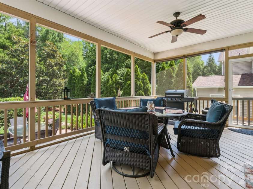 8108 Penman Springs Drive, Waxhaw, NC 28173.  MLS# CAR4398921, YatesRealty ID 35723. Spacious screened in deck