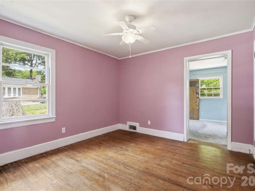 307 Dutchman Avenue, Mount Holly, NC 28120.  MLS# CAR4400001, YatesRealty ID 35725. 