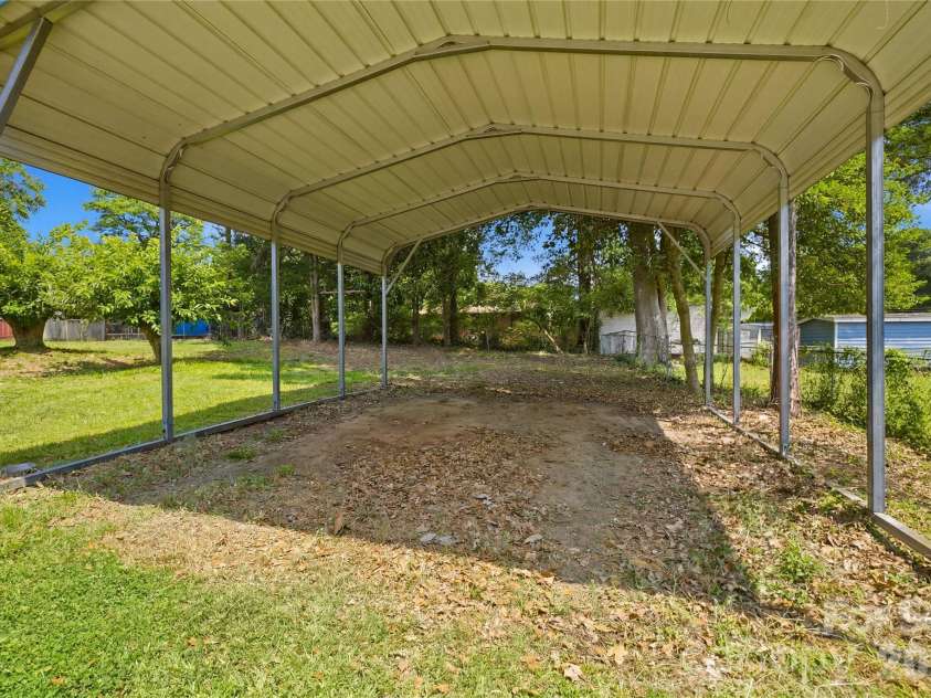 307 Dutchman Avenue, Mount Holly, NC 28120.  MLS# CAR4400001, YatesRealty ID 35725. 
