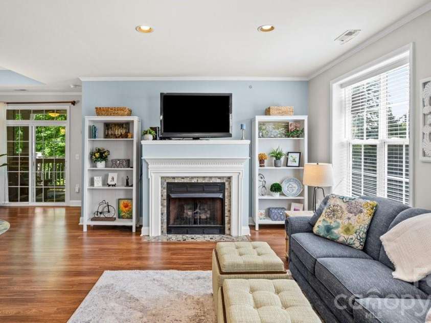 9069 Rosalyn Glen Road, Cornelius, NC 28031.  MLS# CAR4395009, YatesRealty ID 35726. 