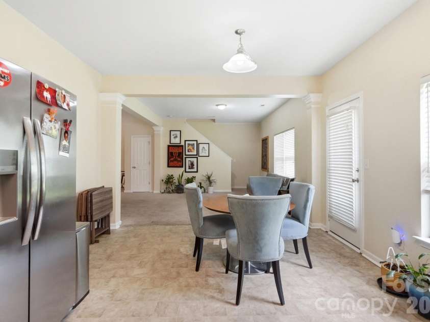 8619 Earthenware Drive, Charlotte, NC 28269.  MLS# CAR4380689, YatesRealty ID 35727. 