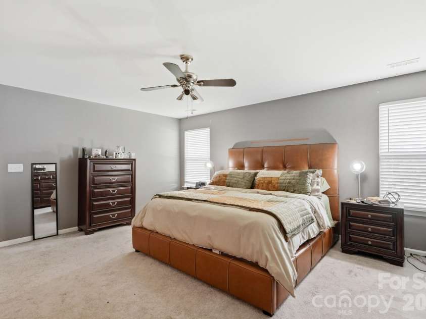 8619 Earthenware Drive, Charlotte, NC 28269.  MLS# CAR4380689, YatesRealty ID 35727. 
