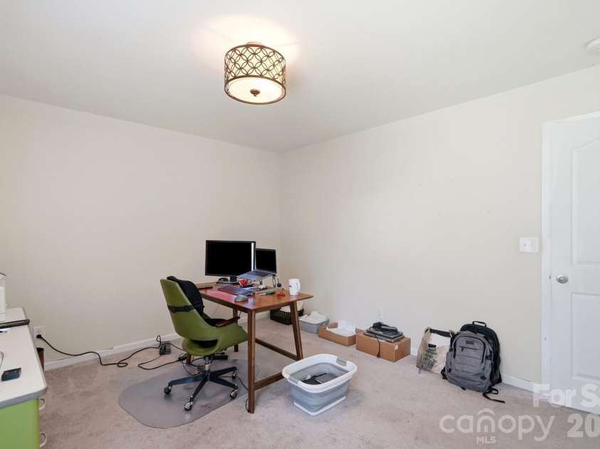 8619 Earthenware Drive, Charlotte, NC 28269.  MLS# CAR4380689, YatesRealty ID 35727. 