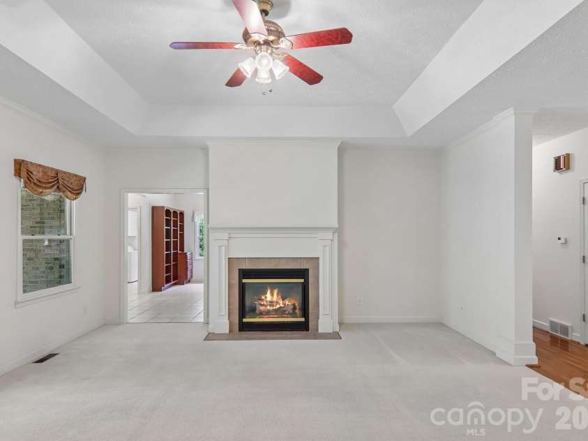 208 Arbor Lane, Hendersonville, NC 28791.  MLS# CAR4397976, YatesRealty ID 35729. 