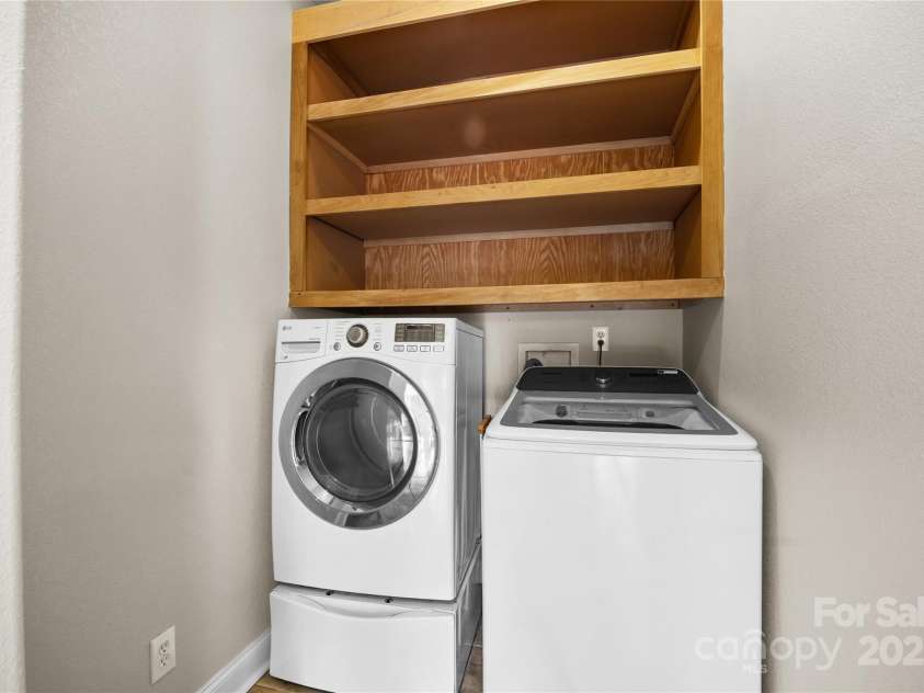 112 Fransher Lane, Mooresville, NC 28117.  MLS# CAR4331248, YatesRealty ID 3573. Laundry room on the main