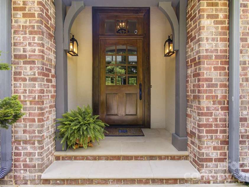 1333 Solomon Circle, Hendersonville, NC 28739.  MLS# CAR4399207, YatesRealty ID 35730. 