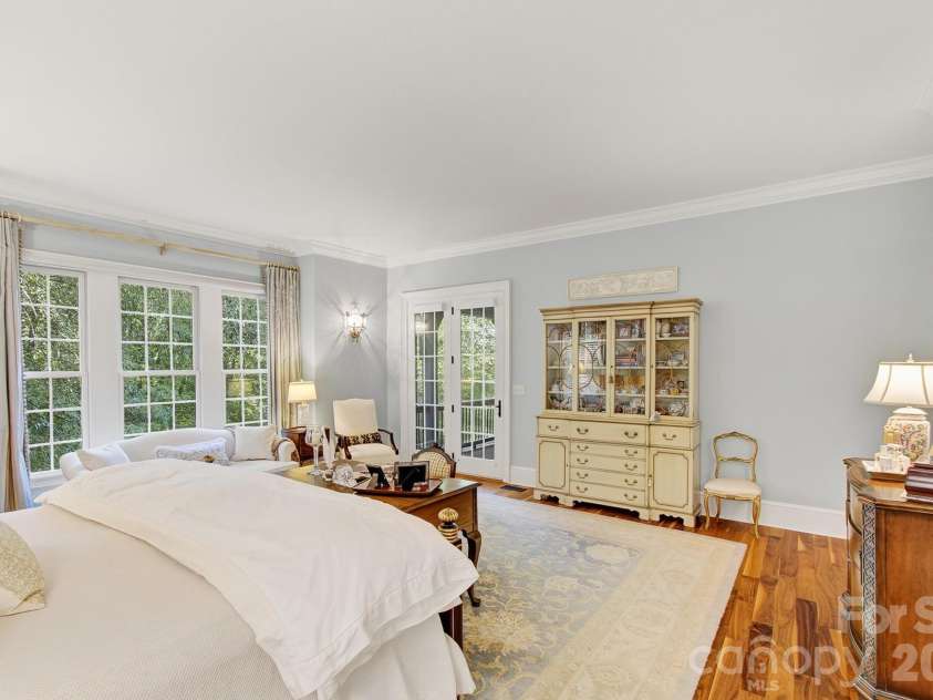 1333 Solomon Circle, Hendersonville, NC 28739.  MLS# CAR4399207, YatesRealty ID 35730. 