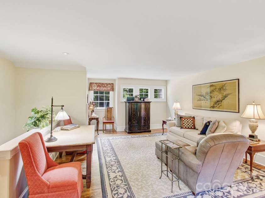 1333 Solomon Circle, Hendersonville, NC 28739.  MLS# CAR4399207, YatesRealty ID 35730. 