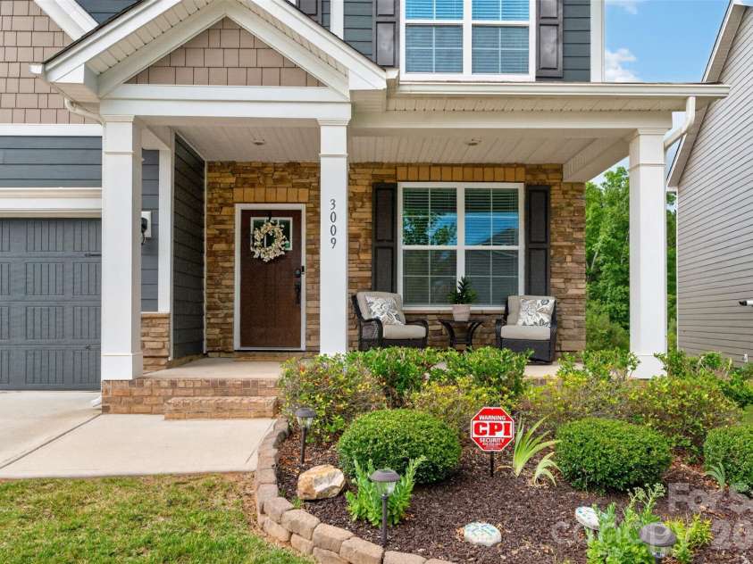 3009 Lydney Circle, Waxhaw, NC 28173.  MLS# CAR4397790, YatesRealty ID 35731. 