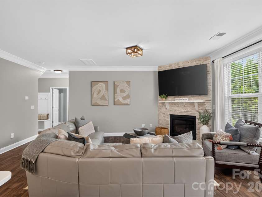 3009 Lydney Circle, Waxhaw, NC 28173.  MLS# CAR4397790, YatesRealty ID 35731. 