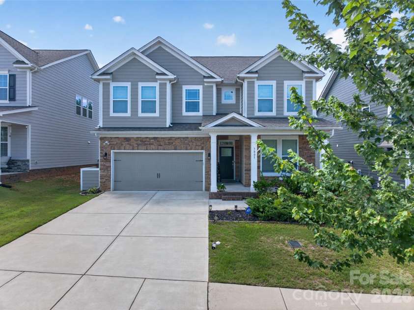 3009 Lydney Circle, Waxhaw, NC 28173.  MLS# CAR4397790, YatesRealty ID 35731. 