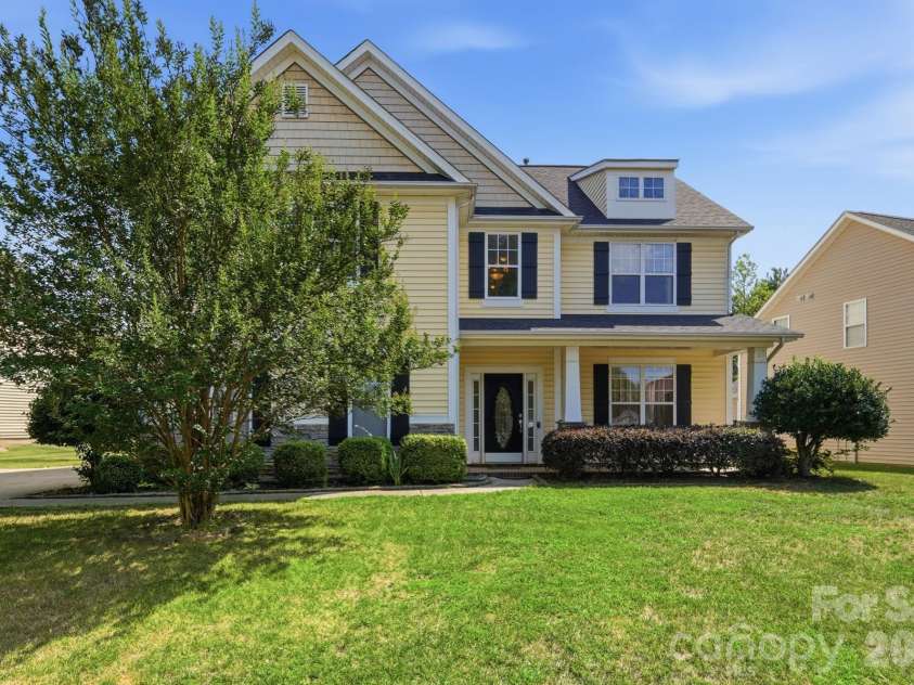 6014 Magna Lane, Indian Trail, NC 28079.  MLS# CAR4401575, YatesRealty ID 35732. 