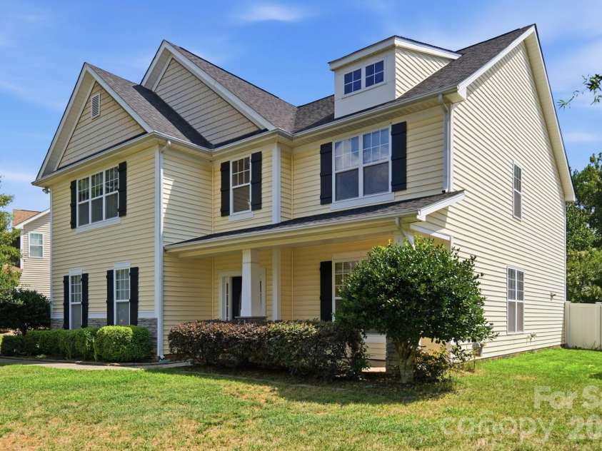 6014 Magna Lane, Indian Trail, NC 28079.  MLS# CAR4401575, YatesRealty ID 35732. 