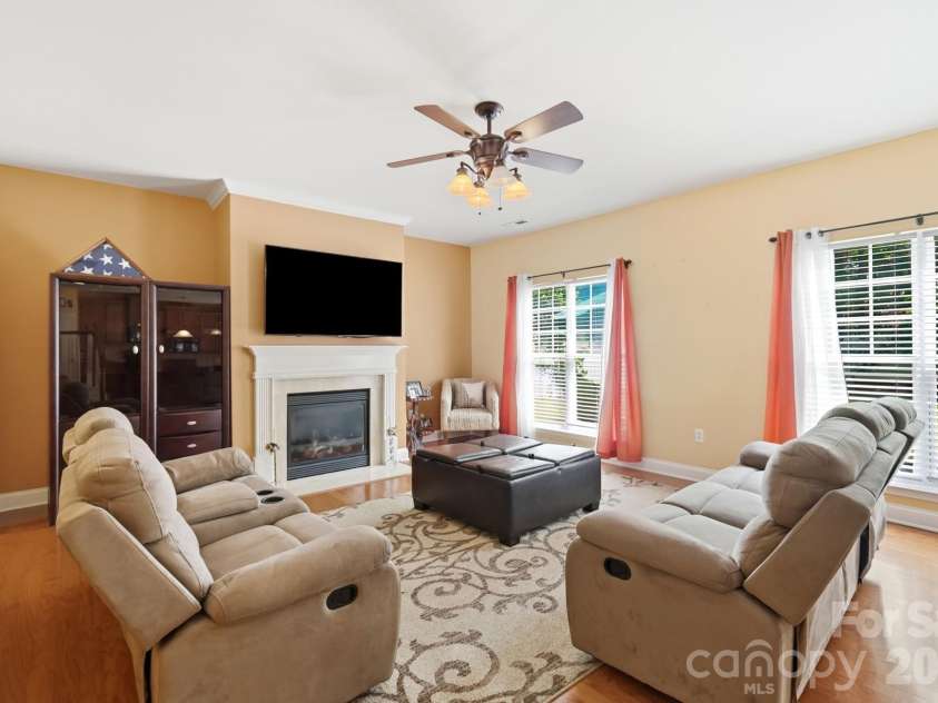 6014 Magna Lane, Indian Trail, NC 28079.  MLS# CAR4401575, YatesRealty ID 35732. 