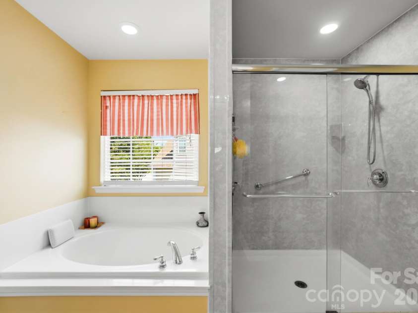 6014 Magna Lane, Indian Trail, NC 28079.  MLS# CAR4401575, YatesRealty ID 35732. 