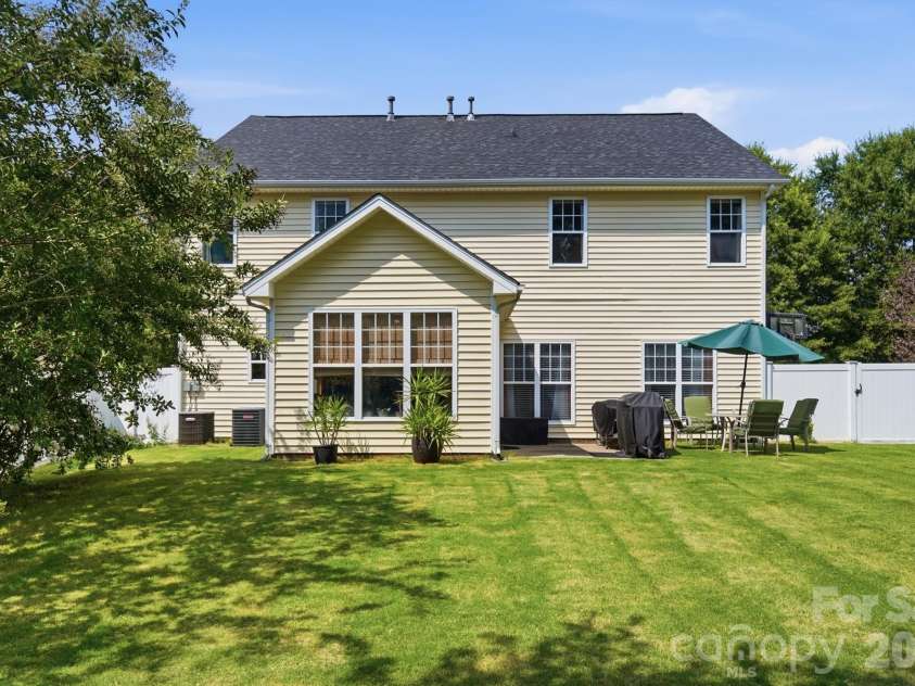 6014 Magna Lane, Indian Trail, NC 28079.  MLS# CAR4401575, YatesRealty ID 35732. 