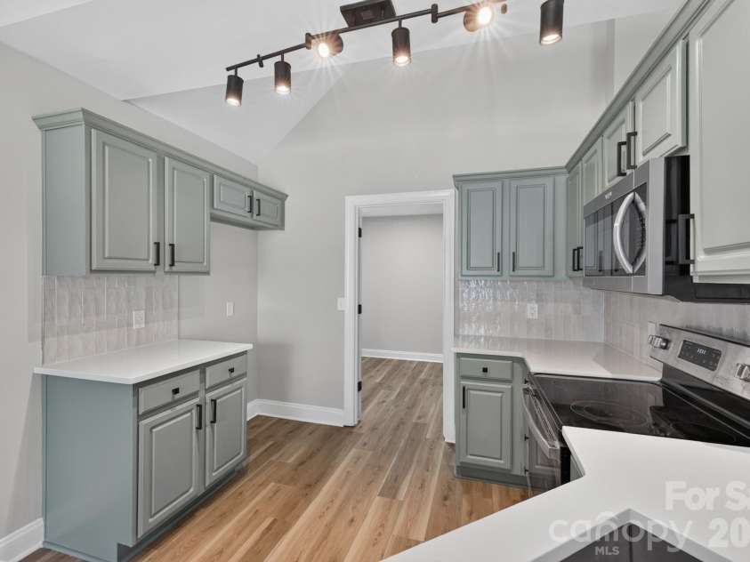 1001 Loch Lomond Circle, Concord, NC 28025.  MLS# CAR4401481, YatesRealty ID 35736. 