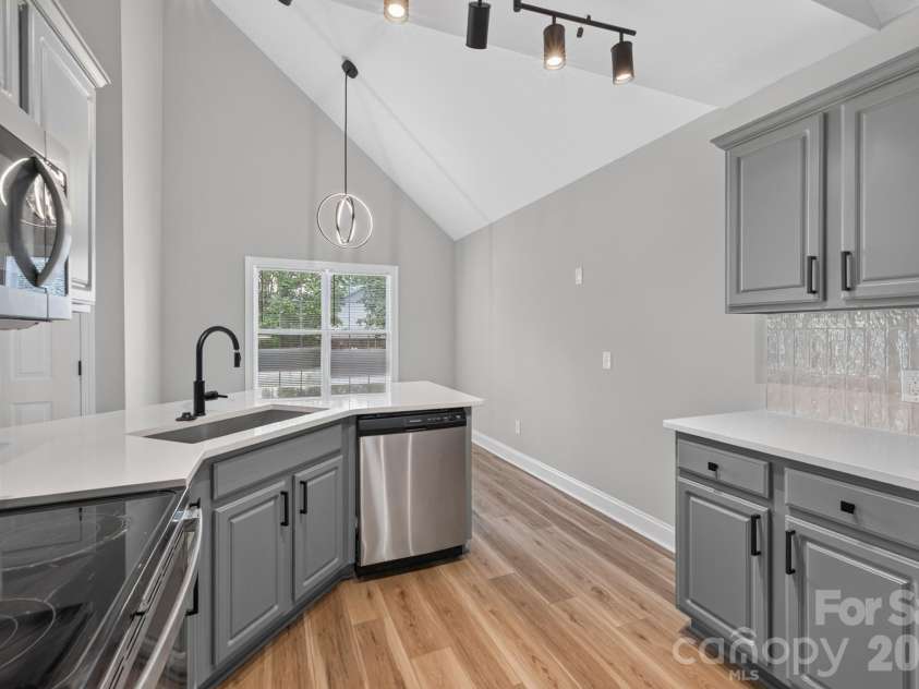 1001 Loch Lomond Circle, Concord, NC 28025.  MLS# CAR4401481, YatesRealty ID 35736. 