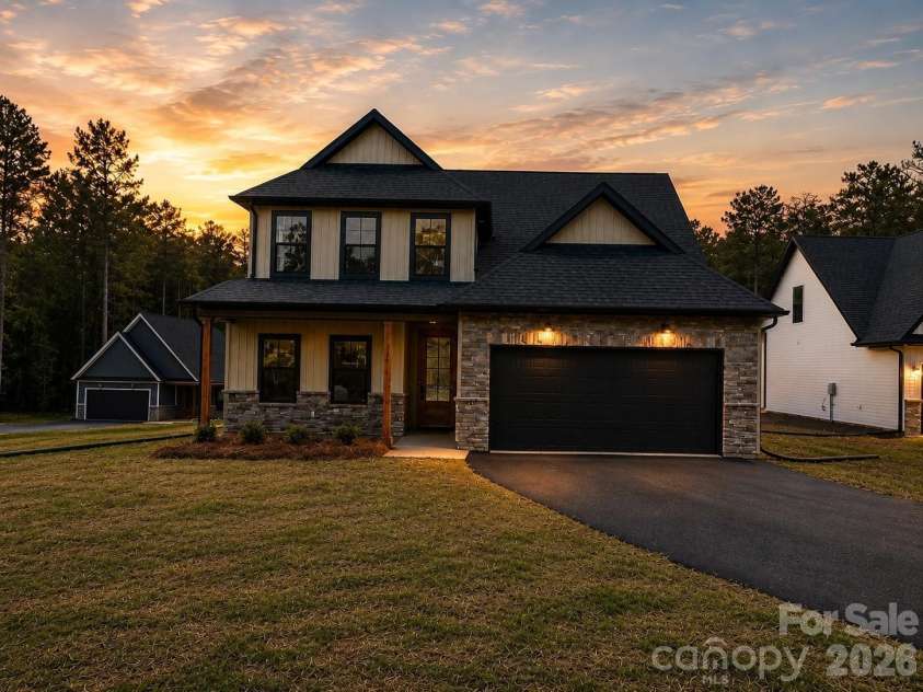 335 Lake Farm Drive, Salisbury, NC 28146.  MLS# CAR4401369, YatesRealty ID 35738. 