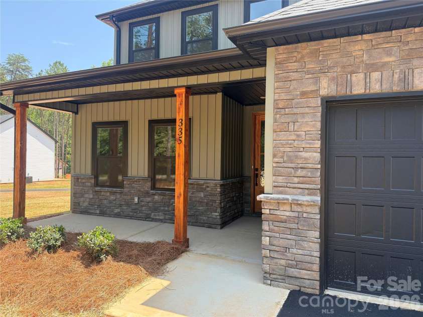 335 Lake Farm Drive, Salisbury, NC 28146.  MLS# CAR4401369, YatesRealty ID 35738. 
