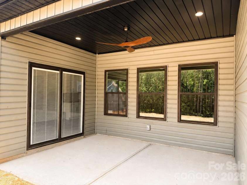 335 Lake Farm Drive, Salisbury, NC 28146.  MLS# CAR4401369, YatesRealty ID 35738. 