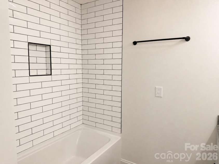 335 Lake Farm Drive, Salisbury, NC 28146.  MLS# CAR4401369, YatesRealty ID 35738. 