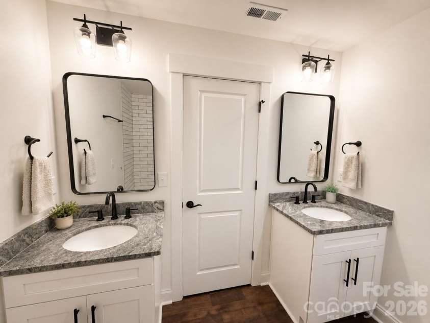 335 Lake Farm Drive, Salisbury, NC 28146.  MLS# CAR4401369, YatesRealty ID 35738. 
