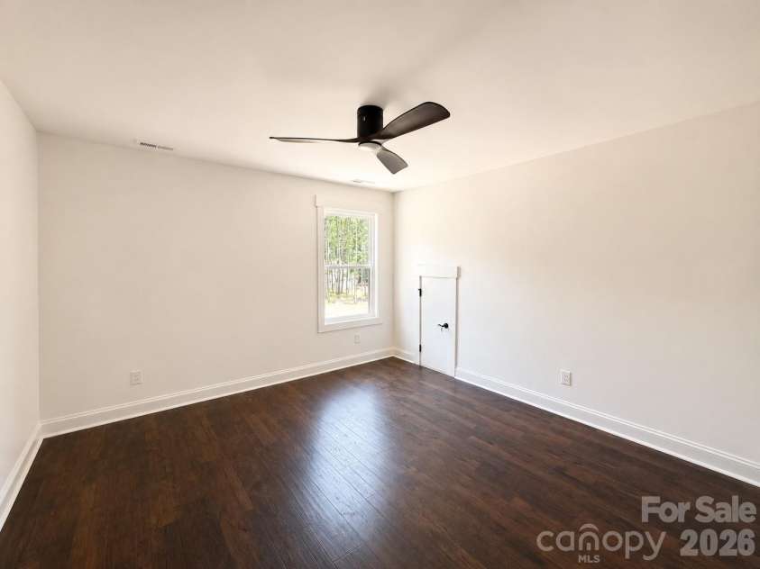 335 Lake Farm Drive, Salisbury, NC 28146.  MLS# CAR4401369, YatesRealty ID 35738. 