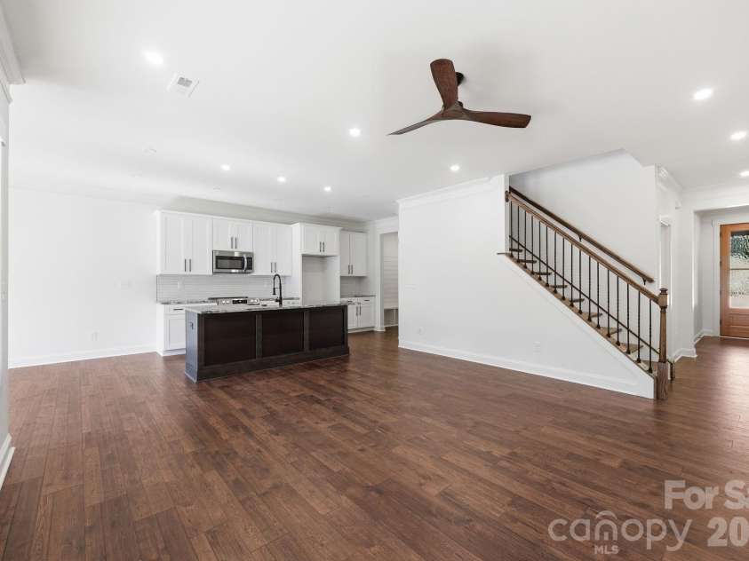 335 Lake Farm Drive, Salisbury, NC 28146.  MLS# CAR4401369, YatesRealty ID 35738. 