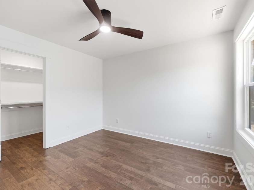 335 Lake Farm Drive, Salisbury, NC 28146.  MLS# CAR4401369, YatesRealty ID 35738. 