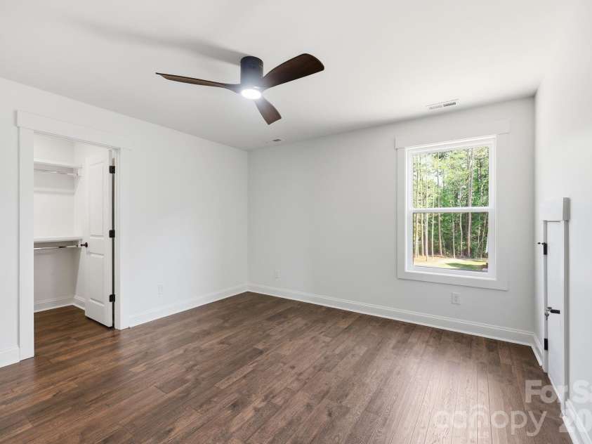335 Lake Farm Drive, Salisbury, NC 28146.  MLS# CAR4401369, YatesRealty ID 35738. 
