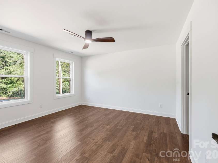 335 Lake Farm Drive, Salisbury, NC 28146.  MLS# CAR4401369, YatesRealty ID 35738. 