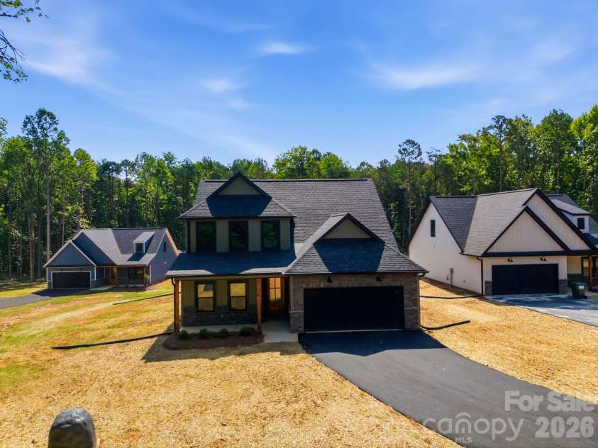 335 Lake Farm Drive, Salisbury, NC 28146.  MLS# CAR4401369, YatesRealty ID 35738. 