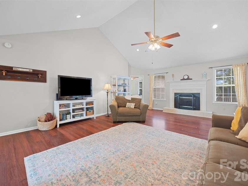 808 Chipmeadow Lane, York, SC 29745.  MLS# CAR4401341, YatesRealty ID 35739. Lots of space and charming fireplace