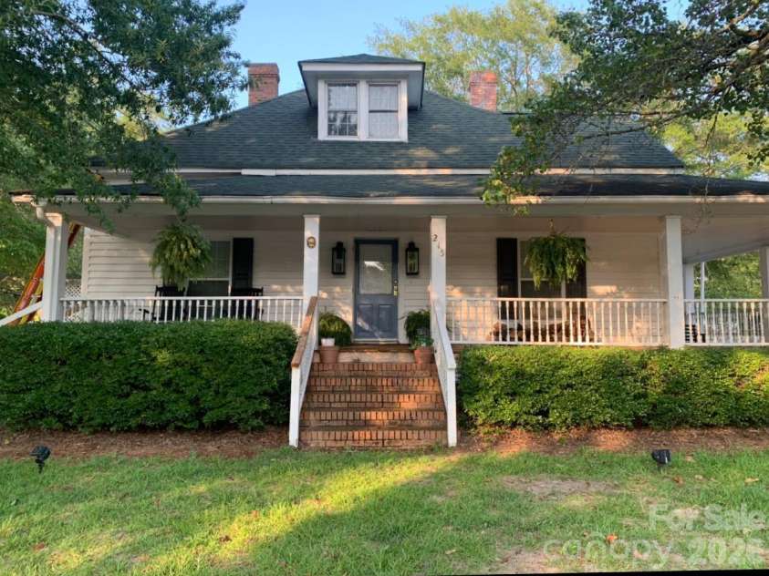 215 Matson Street, Kershaw, SC 29067.  MLS# CAR4353616, YatesRealty ID 3574. 