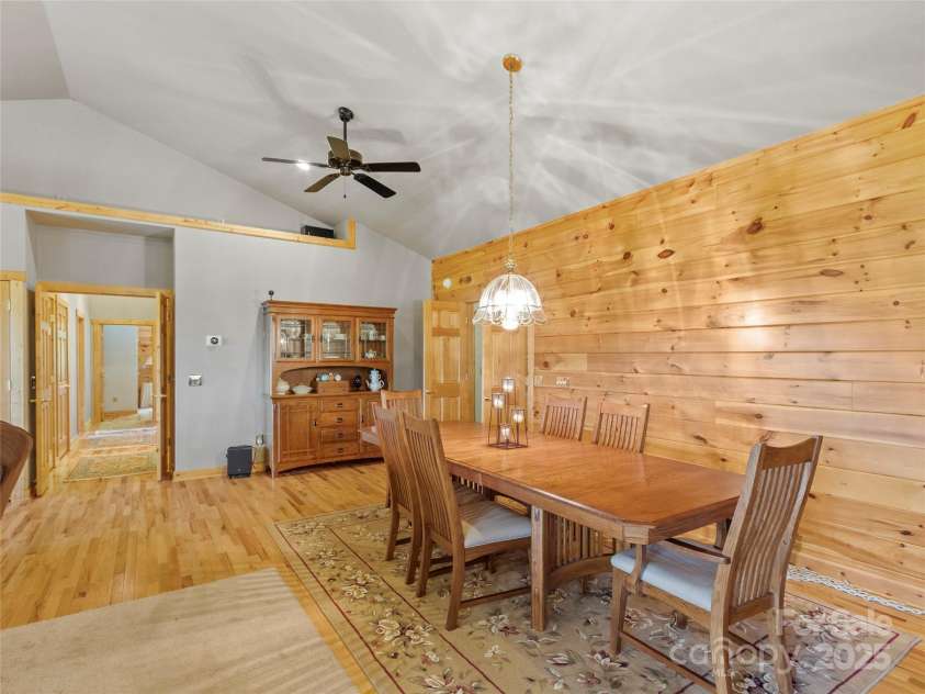 263 Wolf Mountain Road, Green Mountain, NC 28740.  MLS# CAR4148202, YatesRealty ID 3574. 